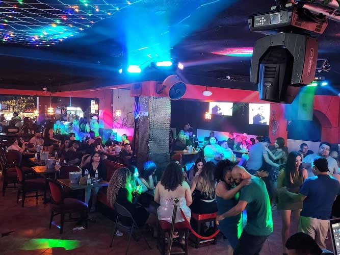 Bar abierto los lunes